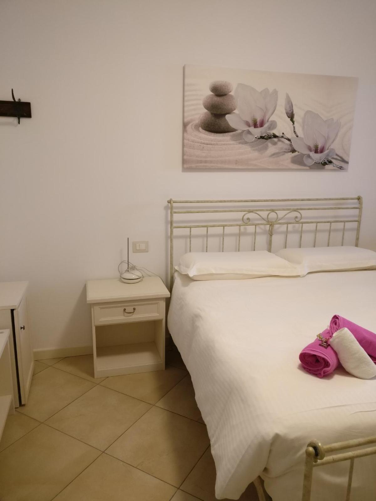 Agriturismo Nonna Bettina Moniga del Garda Rum bild