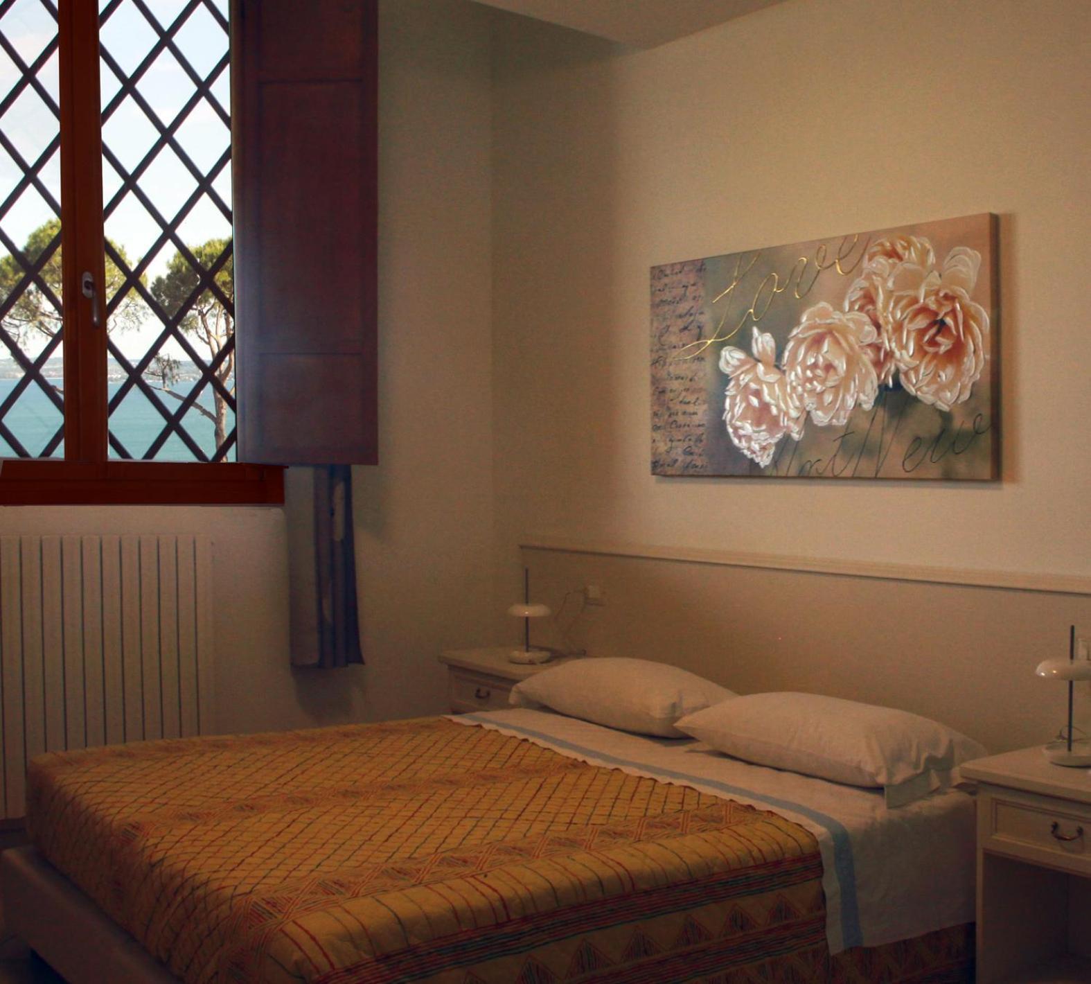 Agriturismo Nonna Bettina Moniga del Garda Rum bild